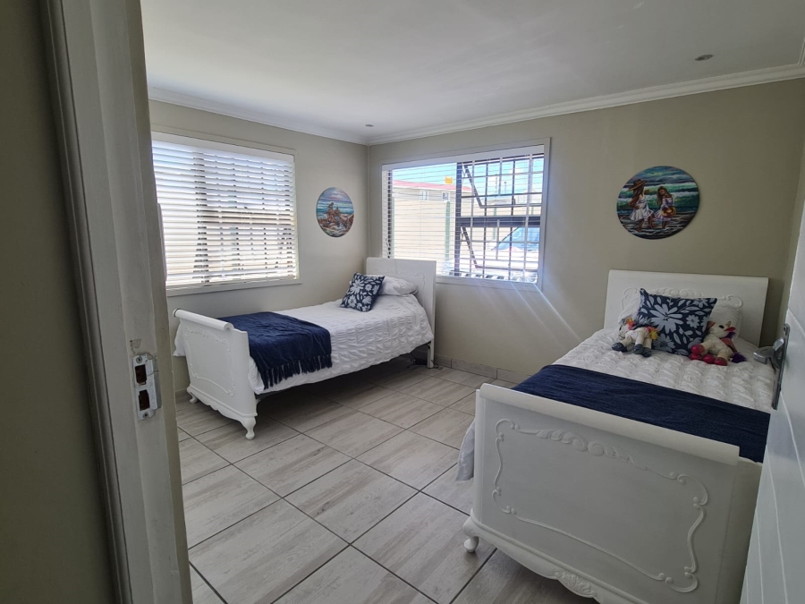3 Bedroom Property for Sale in Fonteine Park Western Cape
